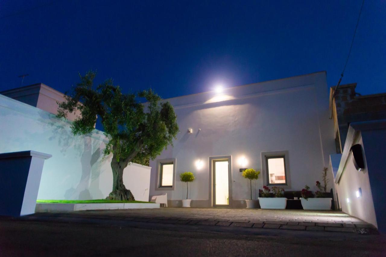 Bed and Breakfast Dal Signor Wolf Пецце-ді-Ґреко Екстер'єр фото
